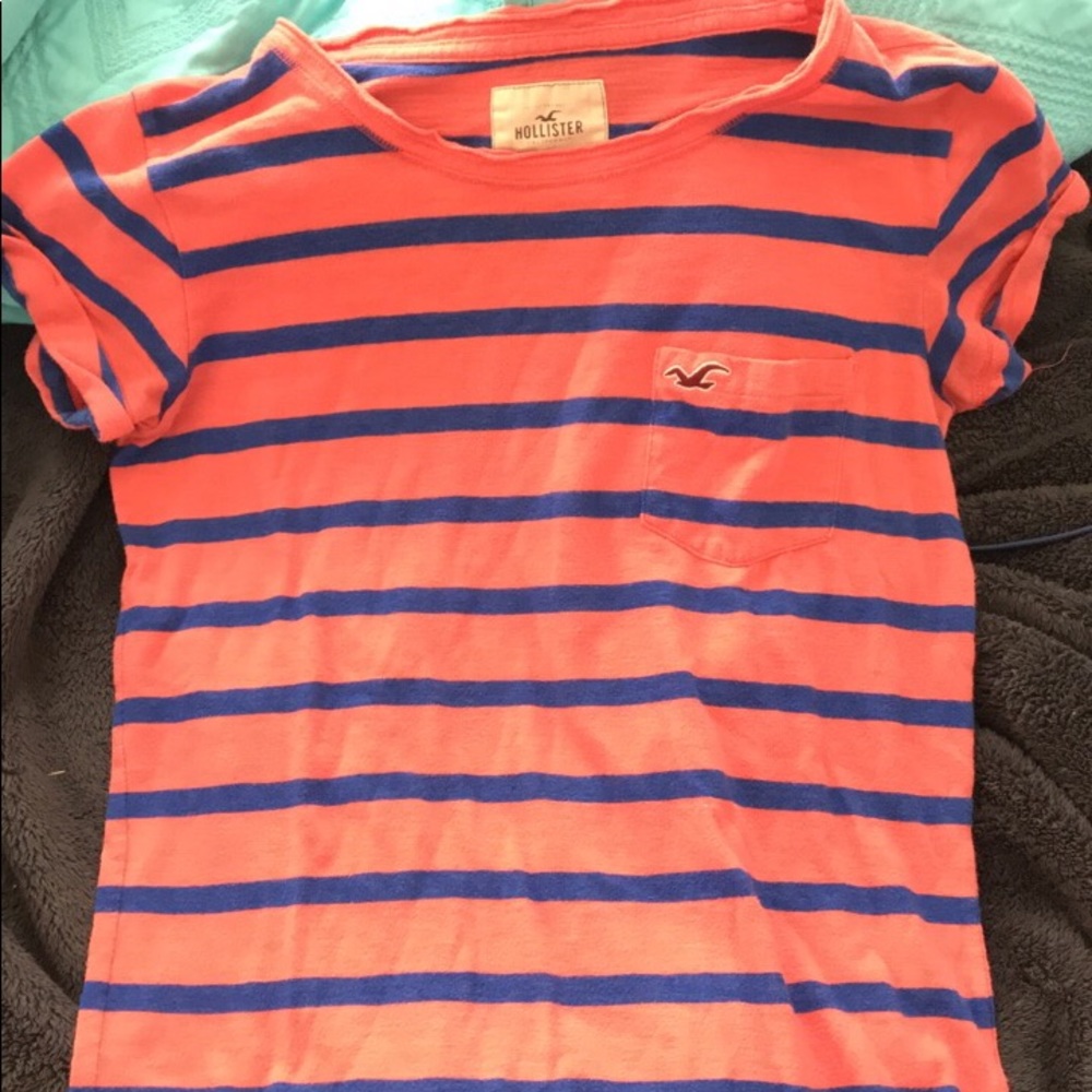 Hollister top